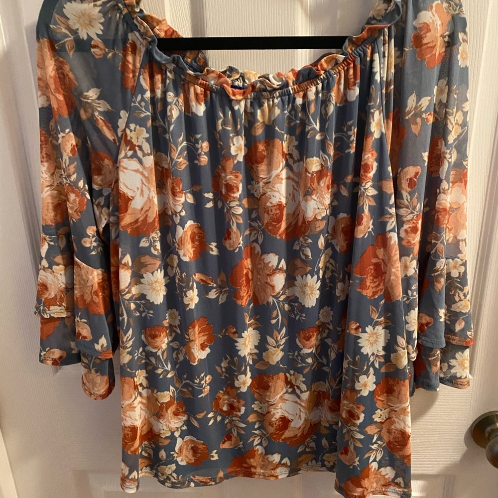 Apt 9 Top- Size XL